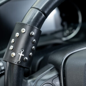 Skórzany Różaniec do Samochodu – Rzemiosło z Duszą